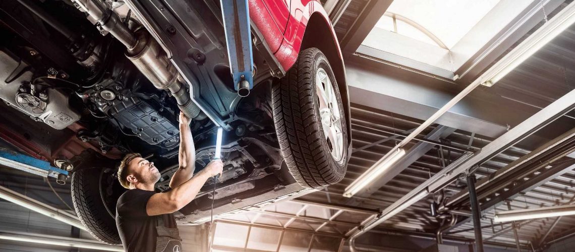 2017 vans, service, inspection & maintenance, mechanic, workshop, engine room, vehicle on lifting platform, european, Vito 447 Tourer