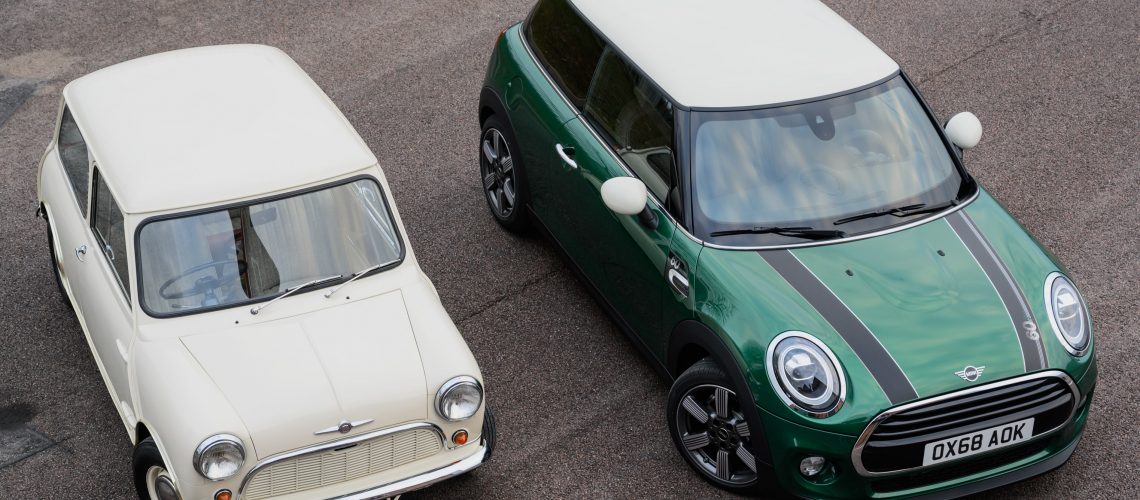 Mini 1959 vs MINI 2019