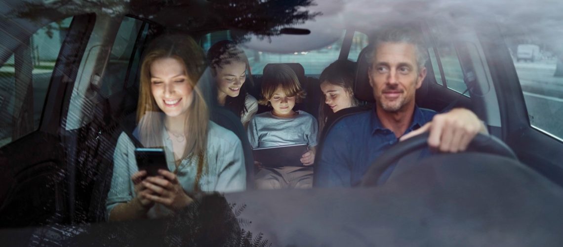 OnStar_OnStar familia conectada disfrutando
