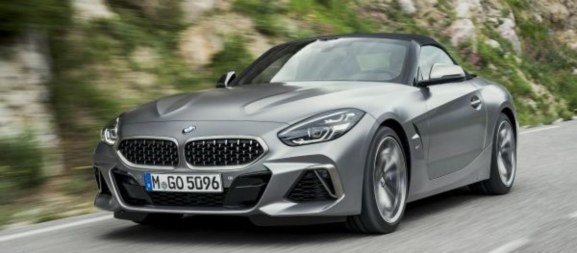 P90318596_lowRes_the-new-bmw-z4-roads