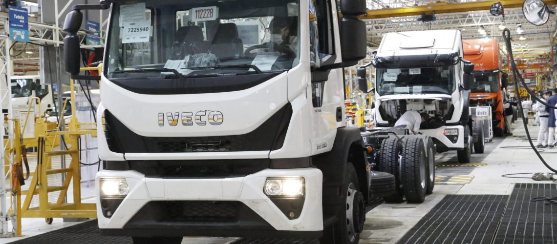 a17caef8-5ef4-b20e-8f5e-30390f133e64 a17caef8-5ef4-b20e-8f5e-30390f133e64